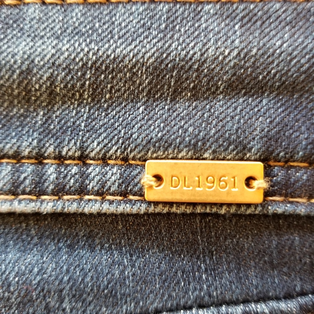 DL1961 Coco Curvy Straight Jeans Size 24 - Picture 5 of 11